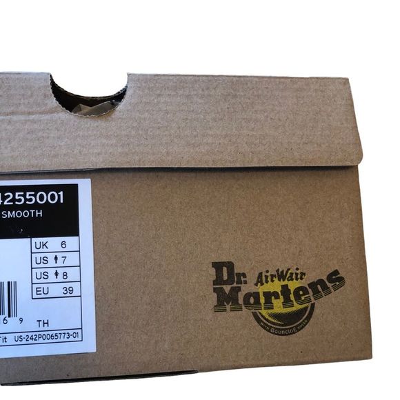 Dr. Martens Smooth Black Leather Ankle Boots NWOT - Picture 12 of 13